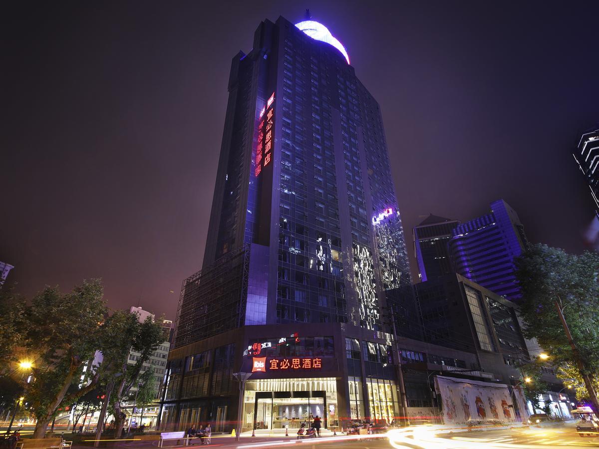 Отель Ibis Chengdu Chunxi Road Shudu Mansion Экстерьер фото