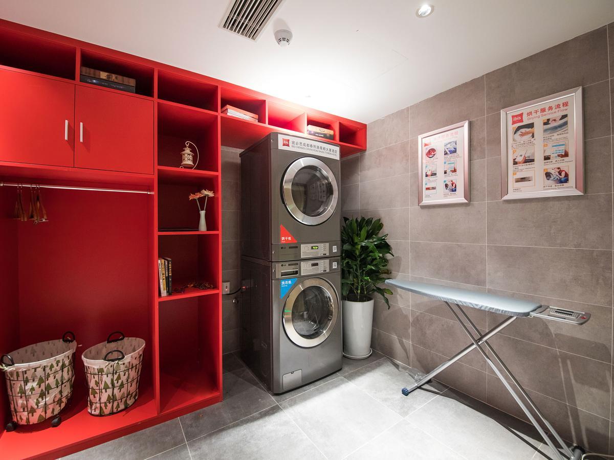 Отель Ibis Chengdu Chunxi Road Shudu Mansion Экстерьер фото